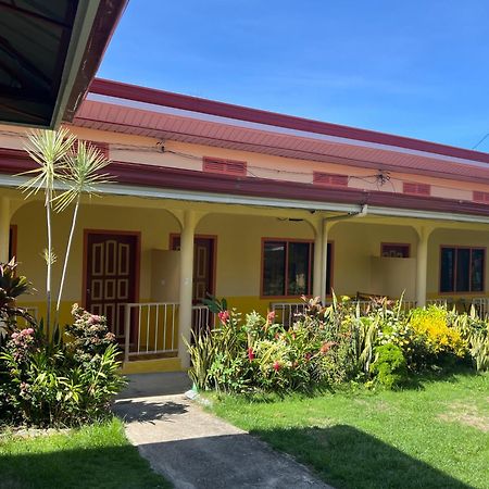 Uptown Guesthouse Siquijor Kültér fotó