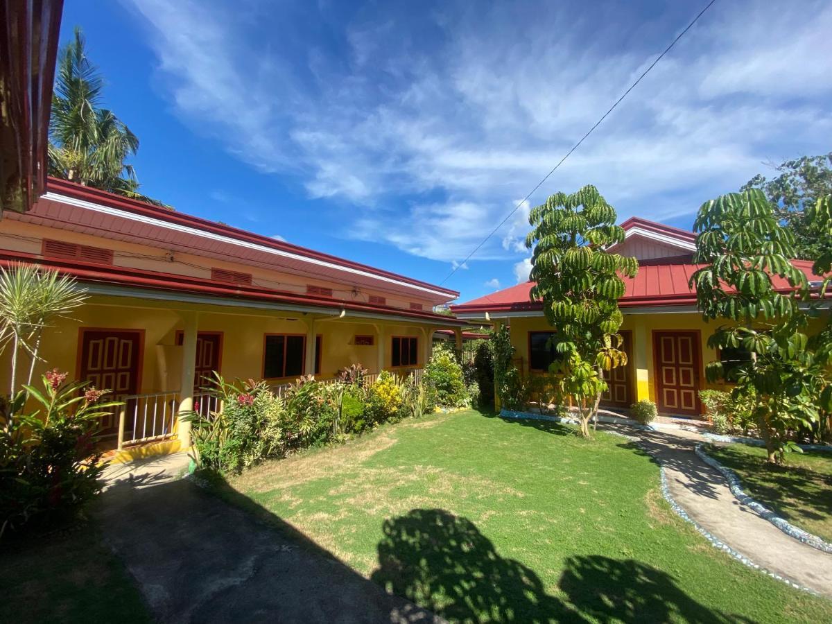 Uptown Guesthouse Siquijor Kültér fotó