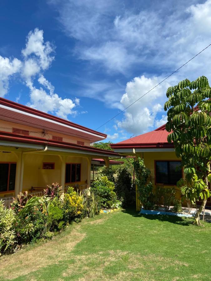 Uptown Guesthouse Siquijor Kültér fotó