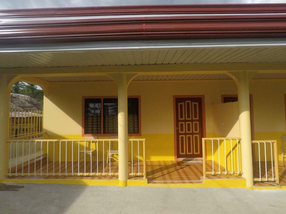 Uptown Guesthouse Siquijor Kültér fotó